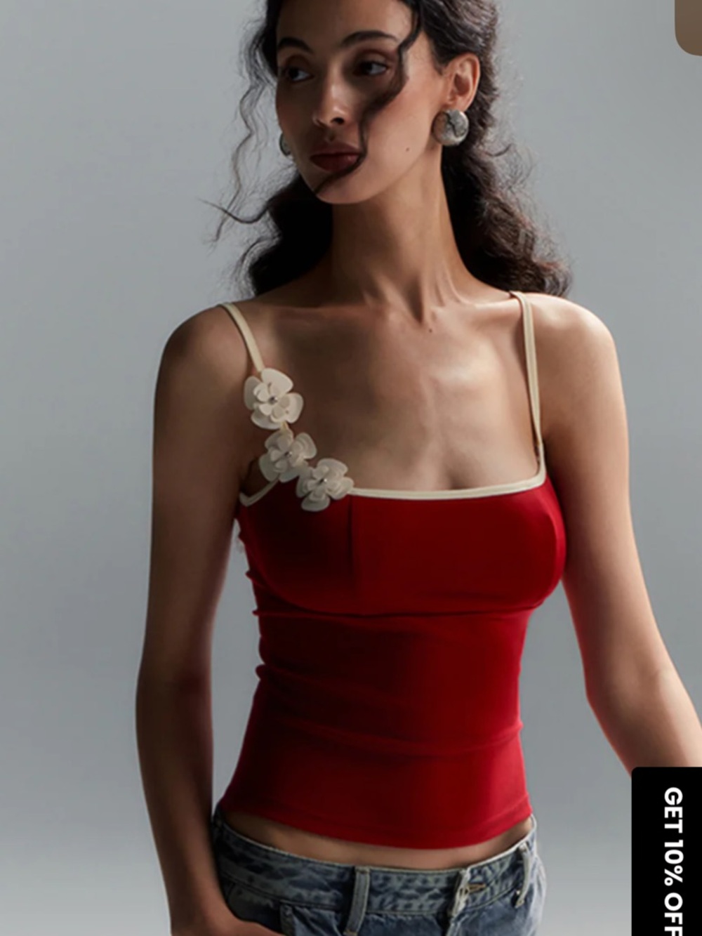 Commense Spaghetti-Strap Floral Applique Tank Top. Red. Size XL - Picture 2 of 3